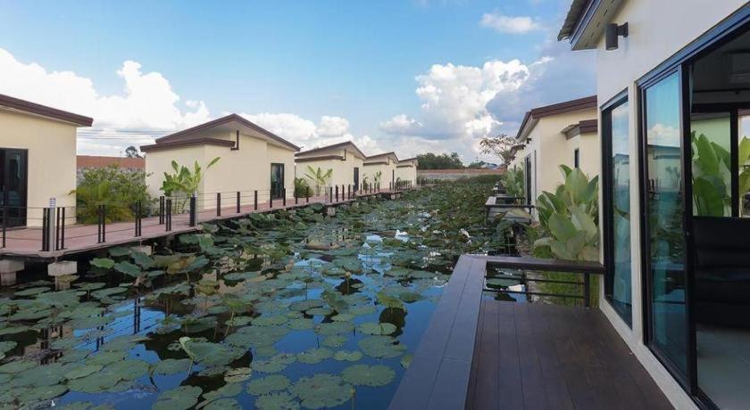 Bua Tara Resort Nong Prue Экстерьер фото