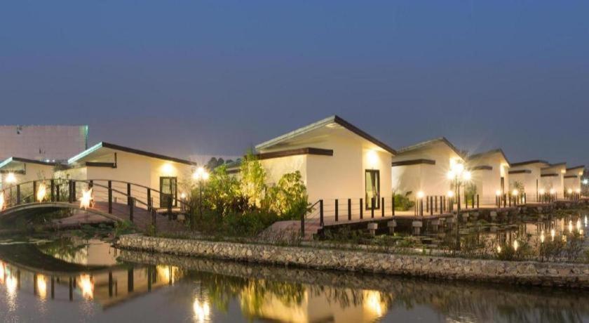 Bua Tara Resort Nong Prue Экстерьер фото