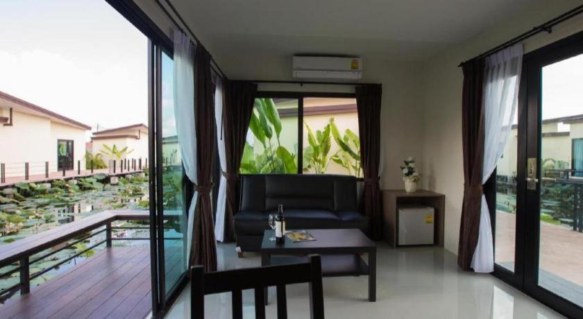 Bua Tara Resort Nong Prue Экстерьер фото